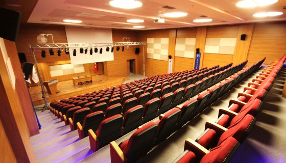 Konferans Salonu